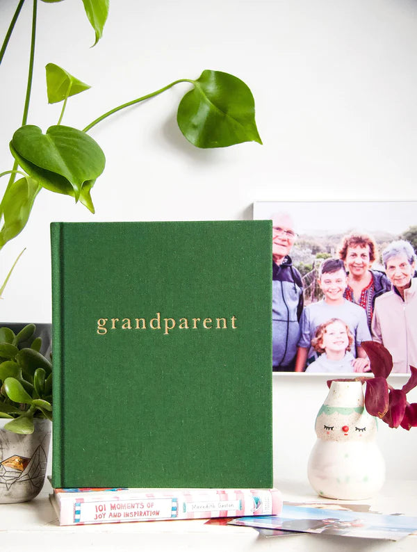 GRANDPARENT: Moments To Remember Journal
